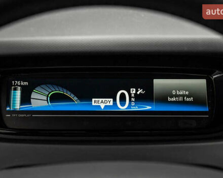 Серый Рено Зое, объемом двигателя 0 л и пробегом 95 тыс. км за 7600 $, фото 14 на Automoto.ua