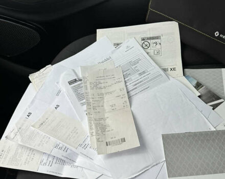 Серый Рено Зое, объемом двигателя 0 л и пробегом 150 тыс. км за 9500 $, фото 1 на Automoto.ua