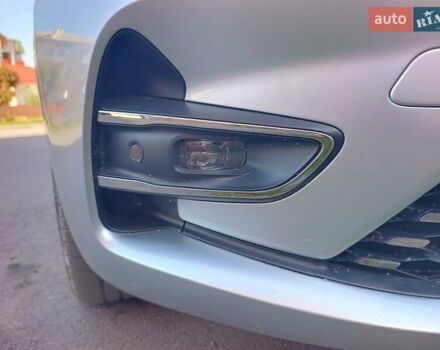 Сірий Рено Зое, об'ємом двигуна 0 л та пробігом 114 тис. км за 12850 $, фото 10 на Automoto.ua