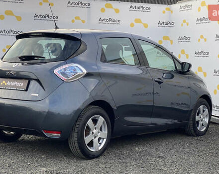 Серый Рено Зое, объемом двигателя 0 л и пробегом 112 тыс. км за 9800 $, фото 98 на Automoto.ua