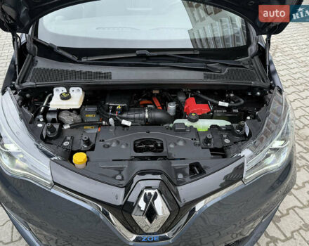 Сірий Рено Зое, об'ємом двигуна 0 л та пробігом 42 тис. км за 12950 $, фото 49 на Automoto.ua