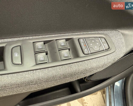 Сірий Рено Зое, об'ємом двигуна 0 л та пробігом 42 тис. км за 12950 $, фото 27 на Automoto.ua