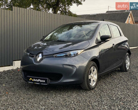 Серый Рено Зое, объемом двигателя 0 л и пробегом 112 тыс. км за 9800 $, фото 85 на Automoto.ua