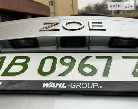 Сірий Рено Зое, об'ємом двигуна 0 л та пробігом 49 тис. км за 12750 $, фото 59 на Automoto.ua