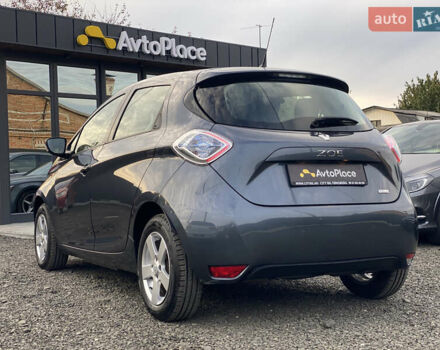 Серый Рено Зое, объемом двигателя 0 л и пробегом 112 тыс. км за 9800 $, фото 12 на Automoto.ua