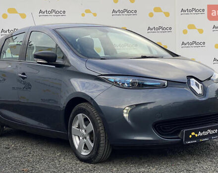 Серый Рено Зое, объемом двигателя 0 л и пробегом 112 тыс. км за 9800 $, фото 89 на Automoto.ua