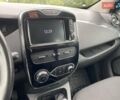 Серый Рено Зое, объемом двигателя 0 л и пробегом 142 тыс. км за 8800 $, фото 10 на Automoto.ua