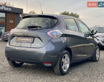 Серый Рено Зое, объемом двигателя 0 л и пробегом 112 тыс. км за 9800 $, фото 24 на Automoto.ua