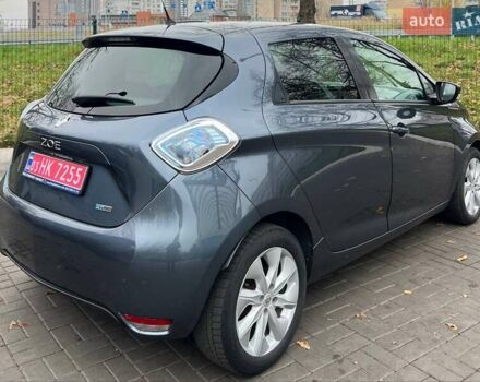 Серый Рено Зое, объемом двигателя 0 л и пробегом 92 тыс. км за 10800 $, фото 6 на Automoto.ua