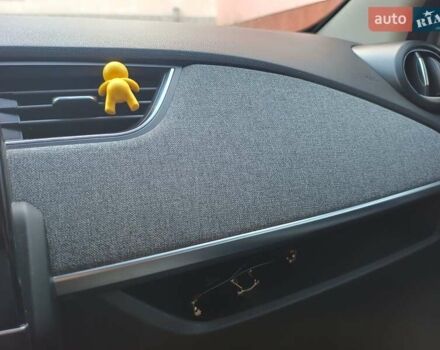 Сірий Рено Зое, об'ємом двигуна 0 л та пробігом 114 тис. км за 12850 $, фото 17 на Automoto.ua