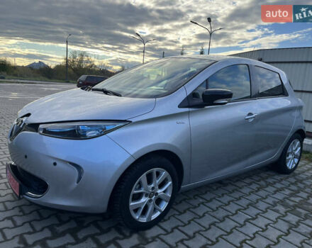 Сірий Рено Зое, об'ємом двигуна 0 л та пробігом 72 тис. км за 10350 $, фото 21 на Automoto.ua