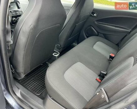 Сірий Рено Зое, об'ємом двигуна 0 л та пробігом 128 тис. км за 9150 $, фото 24 на Automoto.ua