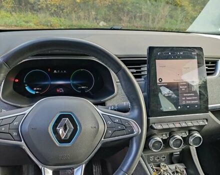 Серый Рено Зое, объемом двигателя 0 л и пробегом 109 тыс. км за 12900 $, фото 7 на Automoto.ua