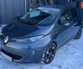 Серый Рено Зое, объемом двигателя 0 л и пробегом 63 тыс. км за 9800 $, фото 1 на Automoto.ua
