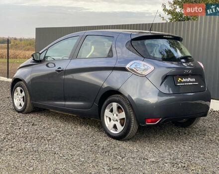 Серый Рено Зое, объемом двигателя 0 л и пробегом 112 тыс. км за 9800 $, фото 78 на Automoto.ua