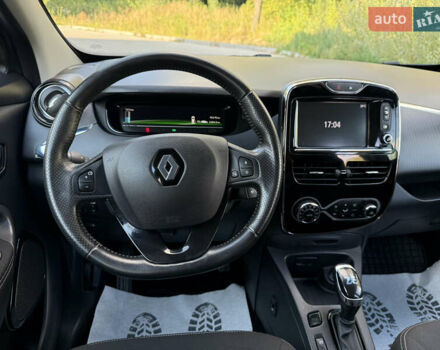 Сірий Рено Зое, об'ємом двигуна 0 л та пробігом 76 тис. км за 10499 $, фото 23 на Automoto.ua