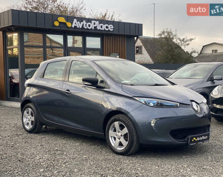 Серый Рено Зое, объемом двигателя 0 л и пробегом 112 тыс. км за 9800 $, фото 1 на Automoto.ua