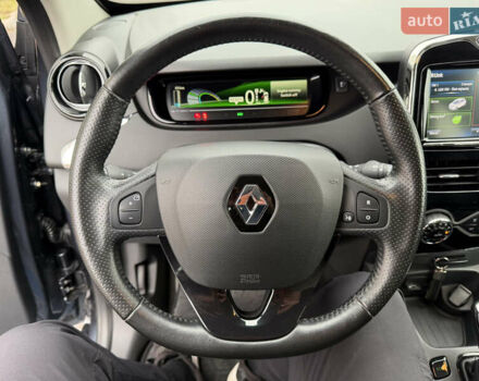 Сірий Рено Зое, об'ємом двигуна 0 л та пробігом 55 тис. км за 11999 $, фото 56 на Automoto.ua