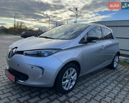 Сірий Рено Зое, об'ємом двигуна 0 л та пробігом 72 тис. км за 10350 $, фото 42 на Automoto.ua