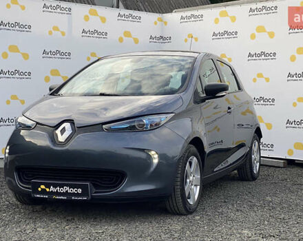 Серый Рено Зое, объемом двигателя 0 л и пробегом 112 тыс. км за 9800 $, фото 96 на Automoto.ua