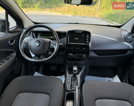 Сірий Рено Зое, об'ємом двигуна 0 л та пробігом 76 тис. км за 10499 $, фото 21 на Automoto.ua