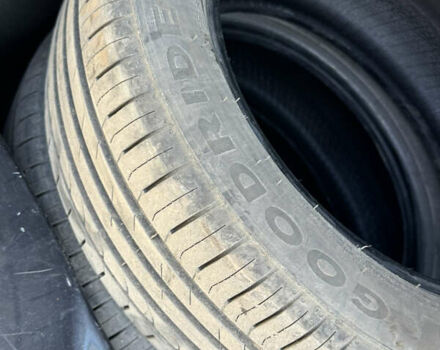 Серый Рено Зое, объемом двигателя 0 л и пробегом 150 тыс. км за 9500 $, фото 18 на Automoto.ua