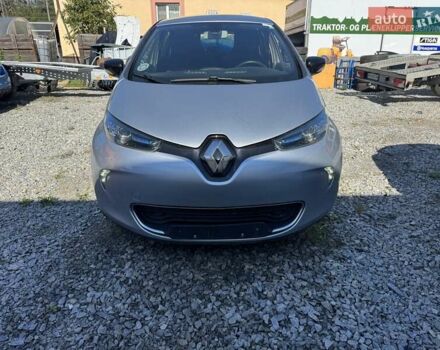 Серый Рено Зое, объемом двигателя 0 л и пробегом 60 тыс. км за 6500 $, фото 1 на Automoto.ua