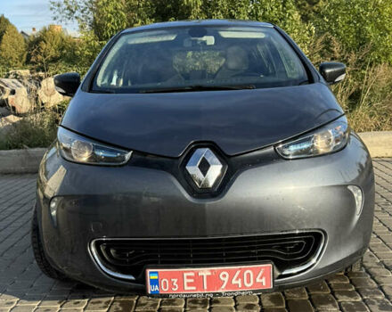 Серый Рено Зое, объемом двигателя 0 л и пробегом 150 тыс. км за 9500 $, фото 16 на Automoto.ua