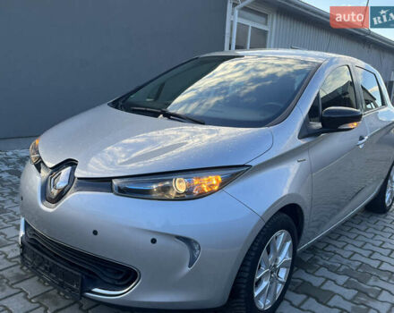 Сірий Рено Зое, об'ємом двигуна 0 л та пробігом 72 тис. км за 10350 $, фото 6 на Automoto.ua