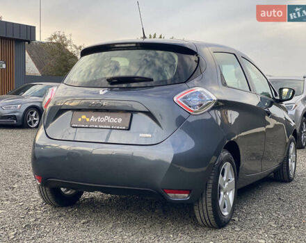 Серый Рено Зое, объемом двигателя 0 л и пробегом 112 тыс. км за 9800 $, фото 23 на Automoto.ua