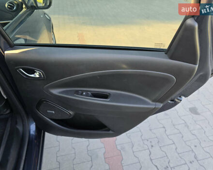 Рено Зое 2019 в Киеве на Automoto.ua Серый Рено Зое, объемом двигателя 0 л и пробегом 109 тыс. км за 12999 $, фото 8 на Automoto.ua