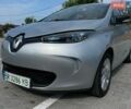 Серый Рено Зое, объемом двигателя 0 л и пробегом 63 тыс. км за 9700 $, фото 30 на Automoto.ua