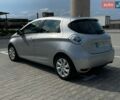 Серый Рено Зое, объемом двигателя 0 л и пробегом 63 тыс. км за 9700 $, фото 3 на Automoto.ua