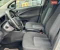 Серый Рено Зое, объемом двигателя 0 л и пробегом 48 тыс. км за 11000 $, фото 37 на Automoto.ua