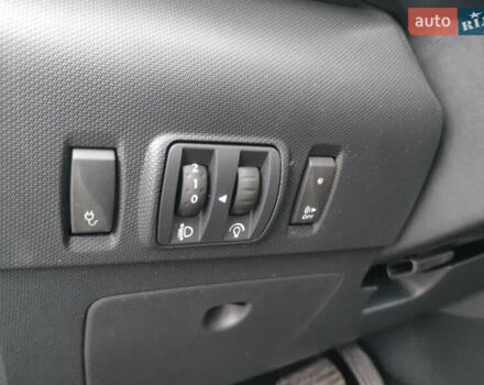Сірий Рено Зое, об'ємом двигуна 0 л та пробігом 148 тис. км за 9450 $, фото 9 на Automoto.ua