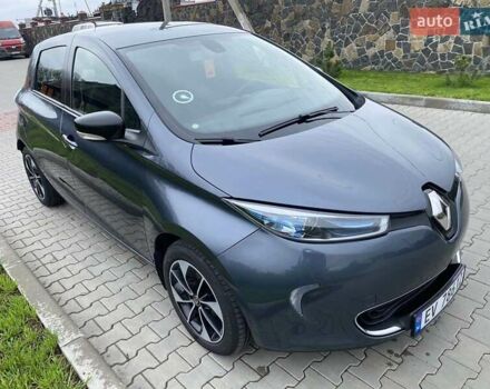 Серый Рено Зое, объемом двигателя 0 л и пробегом 142 тыс. км за 8800 $, фото 1 на Automoto.ua