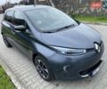 Серый Рено Зое, объемом двигателя 0 л и пробегом 142 тыс. км за 8800 $, фото 1 на Automoto.ua