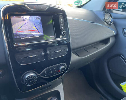 Сірий Рено Зое, об'ємом двигуна 0 л та пробігом 72 тис. км за 10350 $, фото 31 на Automoto.ua