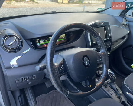 Сірий Рено Зое, об'ємом двигуна 0 л та пробігом 72 тис. км за 10350 $, фото 32 на Automoto.ua