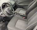 Серый Рено Зое, объемом двигателя 0 л и пробегом 142 тыс. км за 8300 $, фото 8 на Automoto.ua