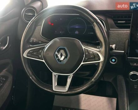 Серый Рено Зое, объемом двигателя 0 л и пробегом 124 тыс. км за 11200 $, фото 36 на Automoto.ua
