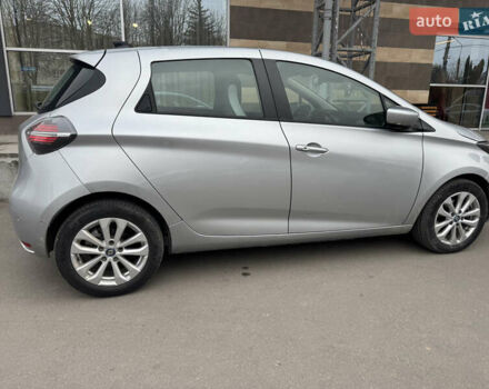 Серый Рено Зое, объемом двигателя 0 л и пробегом 4 тыс. км за 13700 $, фото 8 на Automoto.ua