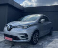 Серый Рено Зое, объемом двигателя 0 л и пробегом 114 тыс. км за 13000 $, фото 1 на Automoto.ua