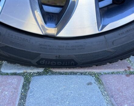 Серый Рено Зое, объемом двигателя 0 л и пробегом 100 тыс. км за 317 $, фото 11 на Automoto.ua