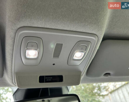 Серый Рено Зое, объемом двигателя 0 л и пробегом 16 тыс. км за 14800 $, фото 29 на Automoto.ua