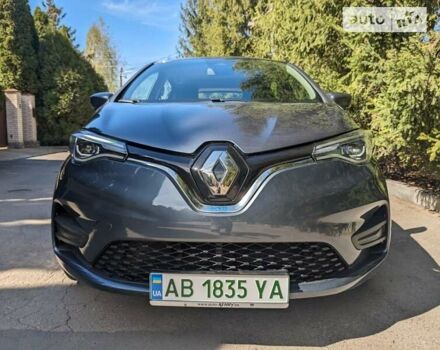 Серый Рено Зое, объемом двигателя 0 л и пробегом 28 тыс. км за 16555 $, фото 5 на Automoto.ua