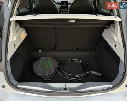 Сірий Рено Зое, об'ємом двигуна 0 л та пробігом 77 тис. км за 13350 $, фото 33 на Automoto.ua