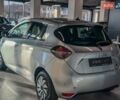 Серый Рено Зое, объемом двигателя 0 л и пробегом 124 тыс. км за 11200 $, фото 10 на Automoto.ua