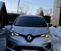 Серый Рено Зое, объемом двигателя 0 л и пробегом 56 тыс. км за 11270 $, фото 1 на Automoto.ua