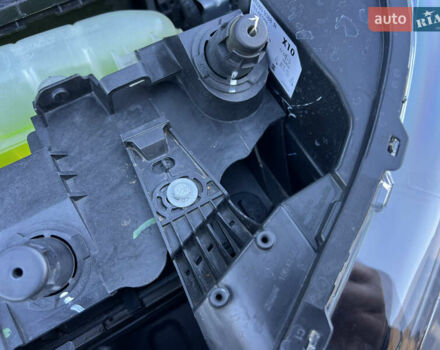 Сірий Рено Зое, об'ємом двигуна 0 л та пробігом 4 тис. км за 12900 $, фото 29 на Automoto.ua